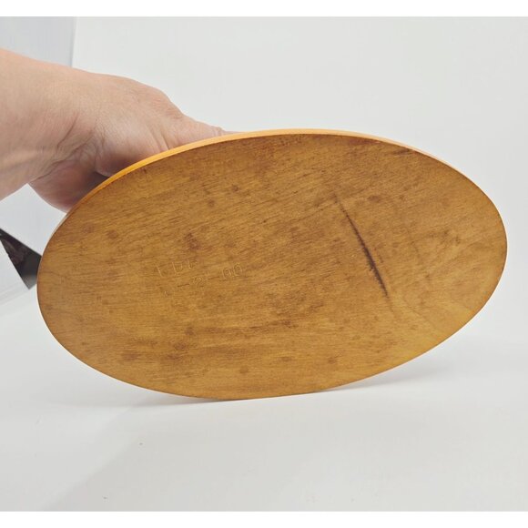 Black & White Marble Dolphin Figurine With Natural Coral Display On Wooden Base - Picture 7 of 11